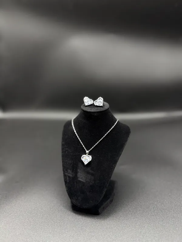 Heart_Shape_Stone_Embedded_Premium_Pendant_With_Chain_And_Matching_Studs_For_Women_&_Girls
