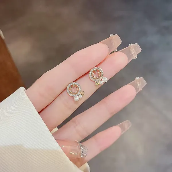 Smile_Shape_Stone_Embedded_Premium_Quality_Stud_Earrings_For_Women_&_Girls