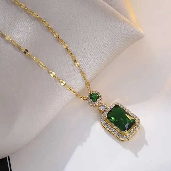 Green_Emerald_Stone_Embedded_Pendant_With_Gold_Plated_Chain_For_Women_&_Girls