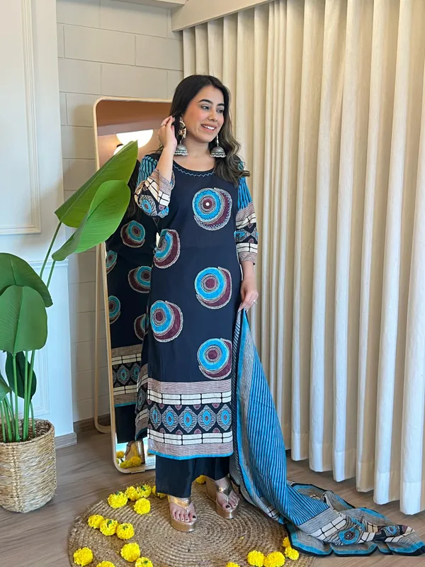 Cotton_Digital_3_Piece_Kurta_Pant_Dupaata_Set