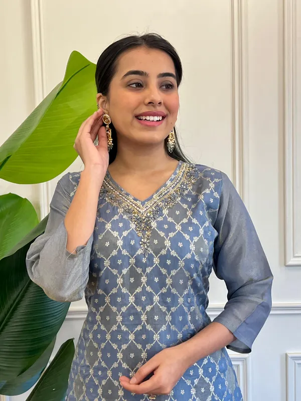 Blue_Pure_Dola_Silk_Jacquard_Solid_Kurta_Set_For_Women