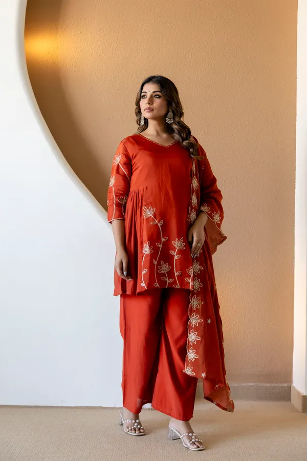 Pure_Mul_Chanderi_3_Piece_Kurta_Pant_Dupaata_Set
