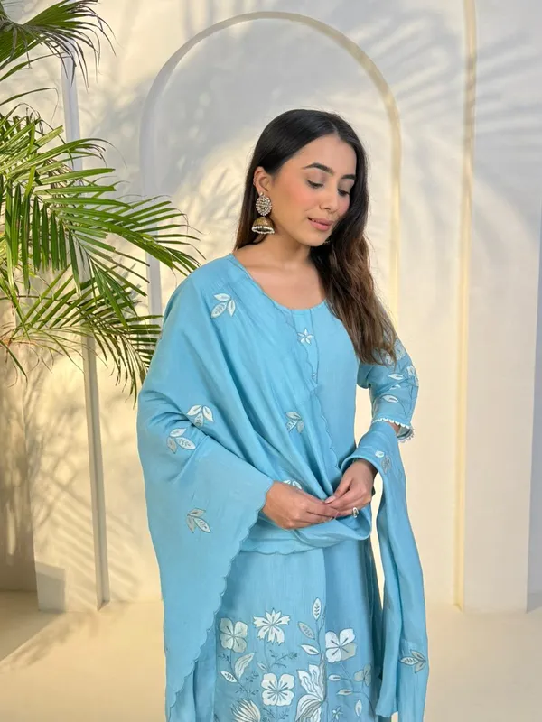 Pure_Mul_Chanderi_3_Piece_Kurta_Pant_Dupaata_Set