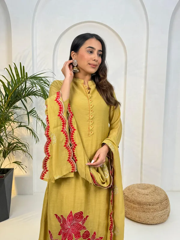 Pure_Mul_Chanderi_3_Piece_Kurta_Pant_Dupaata_Set