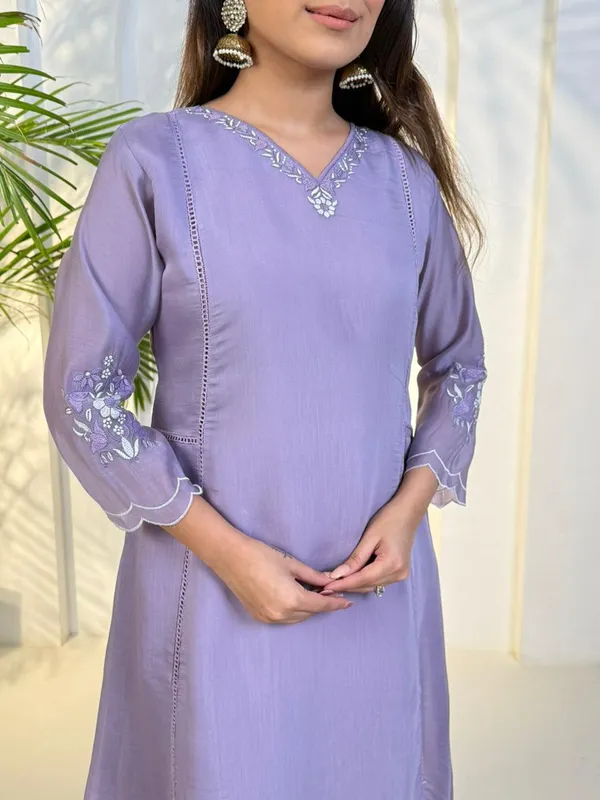 Pure_Mul_Chanderi_3_Piece_Kurta_Pant_Dupaata_Set