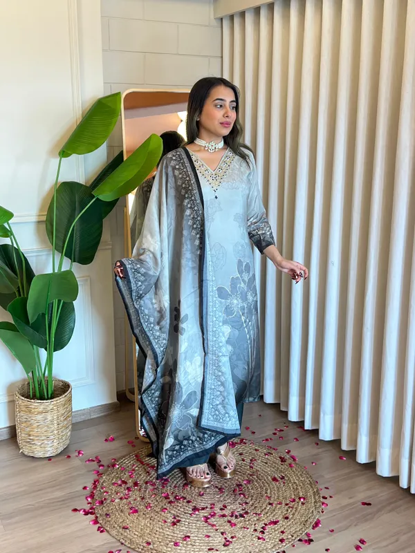 Pure_Muslin_Digital_Print_3_Piece_Kurta_Pant_Dupaata_Set