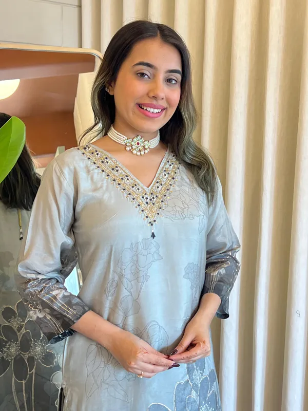 Pure_Muslin_Digital_Print_3_Piece_Kurta_Pant_Dupaata_Set