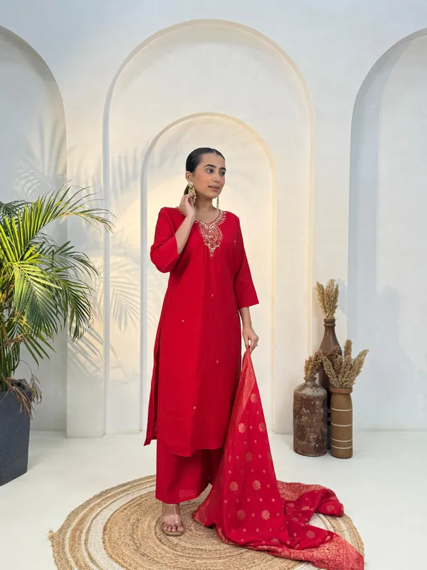 Roman_Silk_And_Banarasi_Dupatta_3_Piece_Kurta_Pant_Dupaata_Set