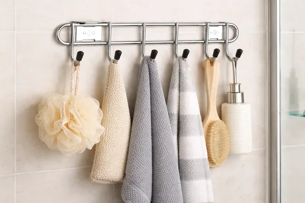 Premium_Stainless_Steel_Door_Hanger_|_Multipurpose_Hanging_Organizer