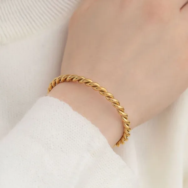 Rope_Design_18_K_Gold_Plated__Stone_Embedded_Stainless_Steel_Real_Gold_Finishing