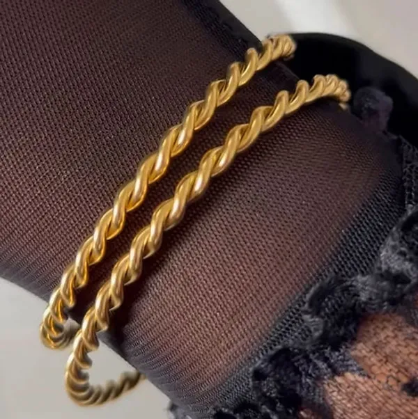 Rope_Design_18_K_Gold_Plated__Stone_Embedded_Stainless_Steel_Real_Gold_Finishing