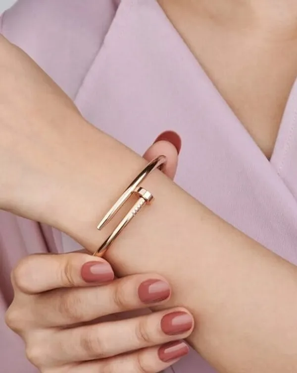 Nail_Shape_18_K_Gold_Plated__Stone_Embedded_Stainless_Steel_Real_Gold_Finishing