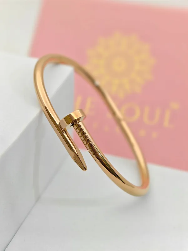 Nail_Shape_18_K_Gold_Plated__Stone_Embedded_Stainless_Steel_Real_Gold_Finishing