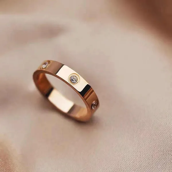 Round_Shape_18_K_Gold_Plated__Stone_Embedded_Stainless_Steel_Real_Gold_Finishing