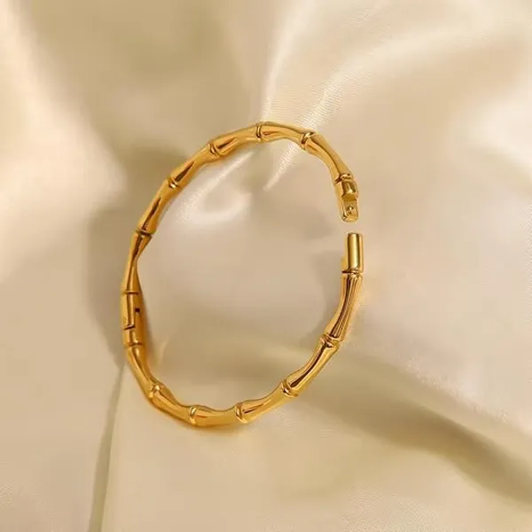 Round_Shape_18_K_Gold_Plated__Stone_Embedded_Stainless_Steel_Real_Gold_Finishing