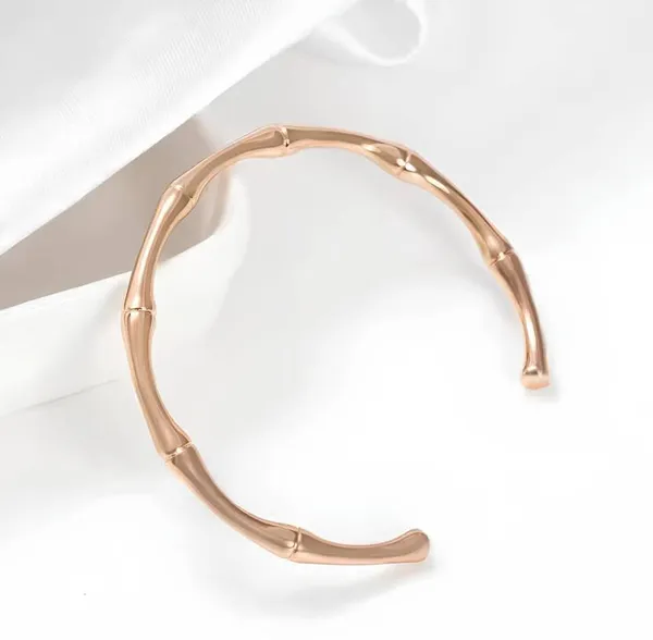 Round_Shape_18_K_Gold_Plated__Stone_Embedded_Stainless_Steel_Real_Gold_Finishing