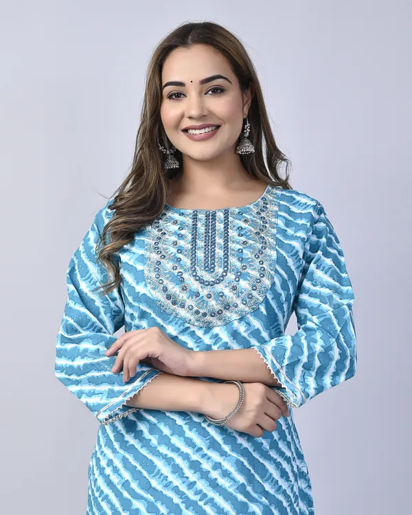 Frozi_Rayon_Straight_Single_Kurti_For_Women