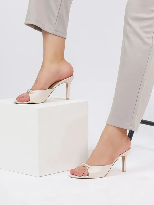 T.eleven_Elegant_Pencil_Heel_Stilettos_|_3.5-Inch_Party_Wear_Sandal_with_Stylish_Buckle