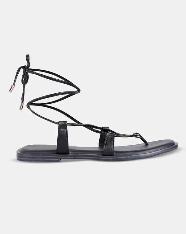 Black_Gladiator_Flat_Sandals_With_Tpr_Sole_For_Women