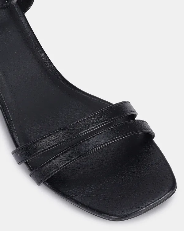 Black_Open_Toe_Block_Heels_With_Adjustable_Buckle_Closure_For_Women