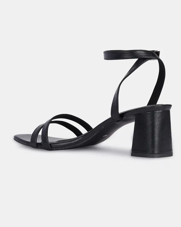 Black_Open_Toe_Block_Heels_With_Adjustable_Buckle_Closure_For_Women