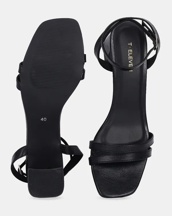 Black_Open_Toe_Block_Heels_With_Adjustable_Buckle_Closure_For_Women