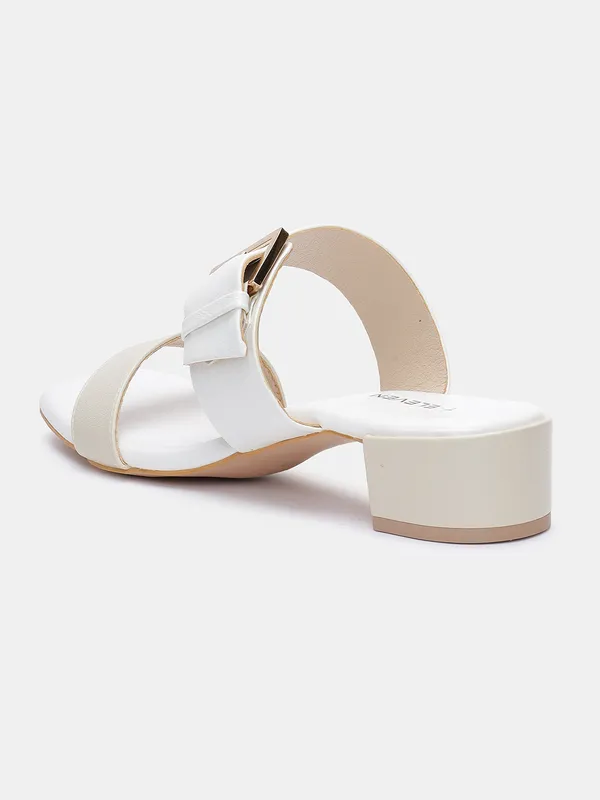 Stylish_Two-Tone_Block_Heel_Sandals_with_Square_Toe_and_Adjustable_Buckle_for_Women