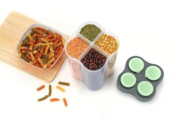 Transparent_Unbreakable_Plastic_Airtight_Lid_Square_Kitchen_Spice_Sets_(11_X_11_X_16_Cm)