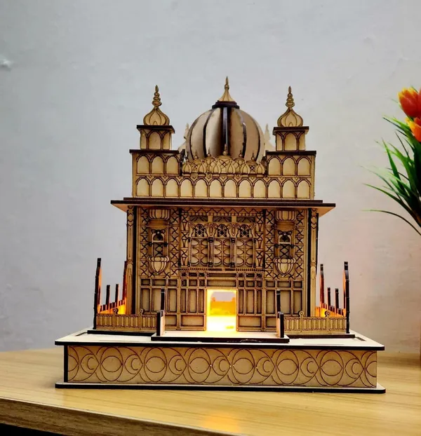 Wooden_Golden_Temple_Illuminated_Miniature_|_Golden_Temple_Illuminated_Model_Handicraft_Showpiece_for_Home_&_Office_Decoration