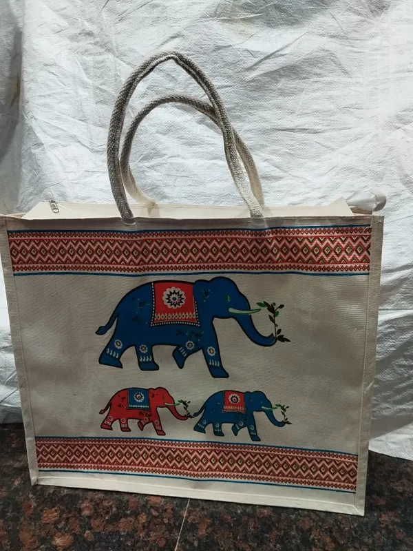Beige_Polyester_Elephant_Print_Tote_Bag_For_Women