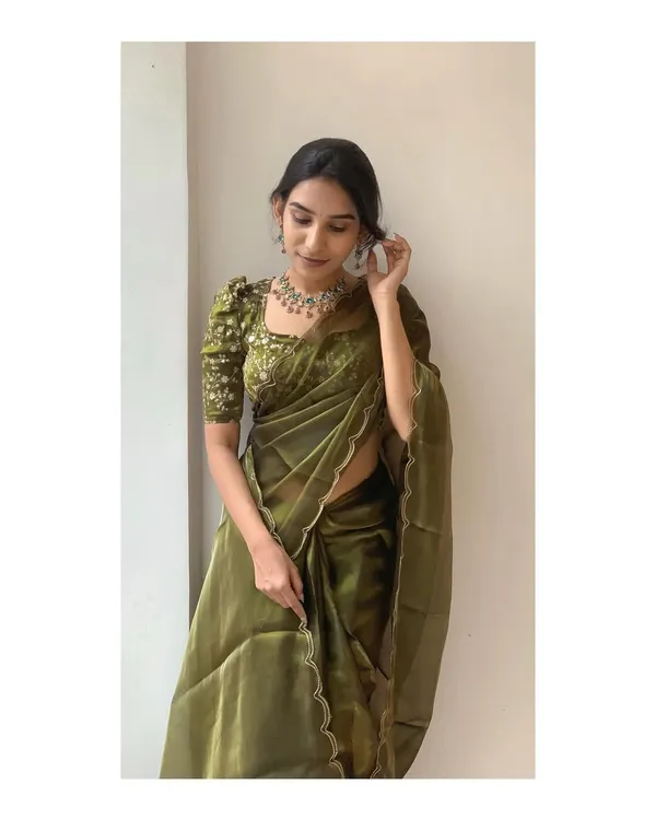 LILY_GREEN_SAREE_