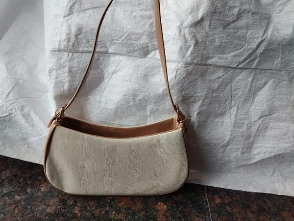 Red_Polyester_Textured_Shoulder_Bag_For_Women