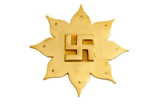 8_Petal_Swastik_Lotus_In_Brass