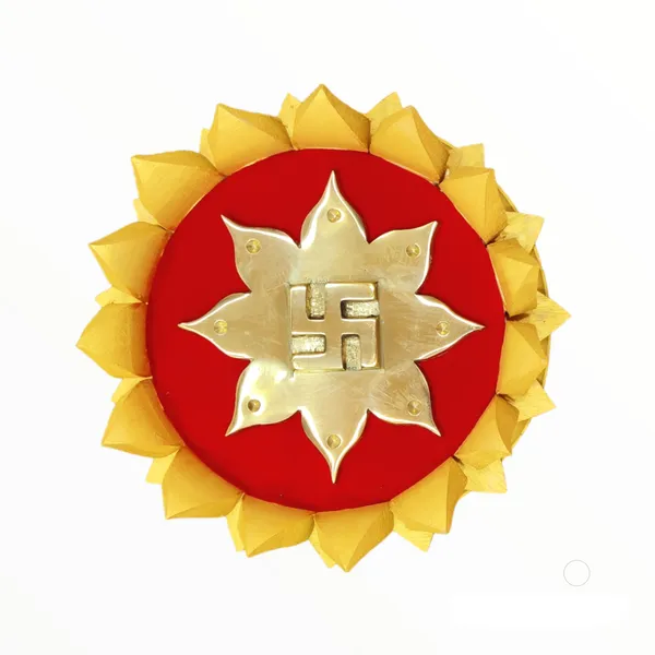 8_Petal_Swastik_Lotus_In_Brass