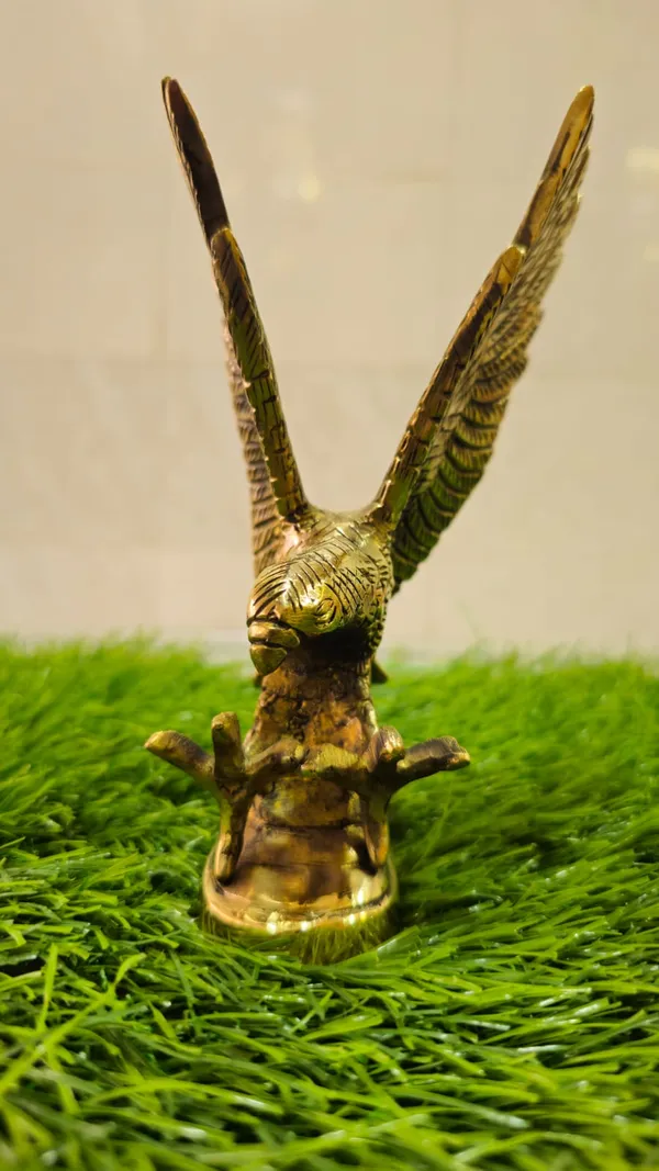 Brass_Eagle_Statue