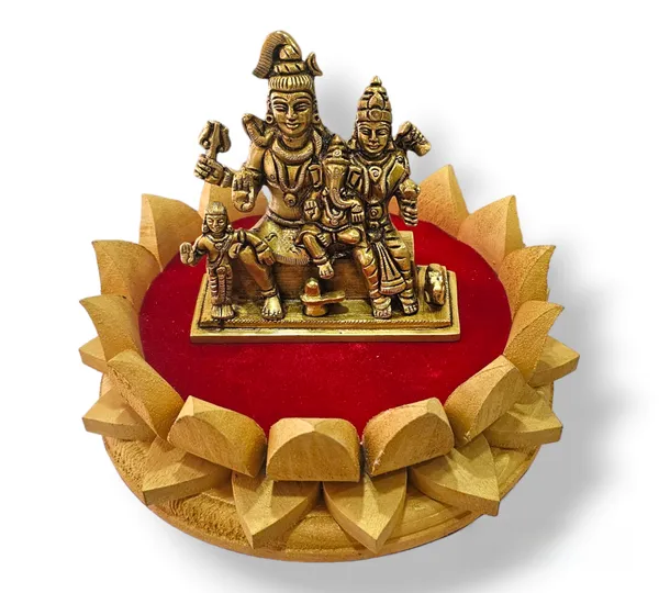 Handcrafted_Lord_Shiva_Family_In_Brass