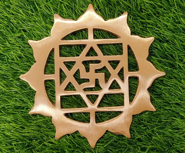 Copper_East_Direction_Helix