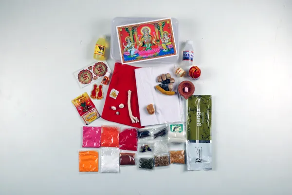 Diwali_Lakshmi_Puja_Kit,_31_Pooja_Ingredients_For_Diwali_Puja,_All_In_One_Pooja