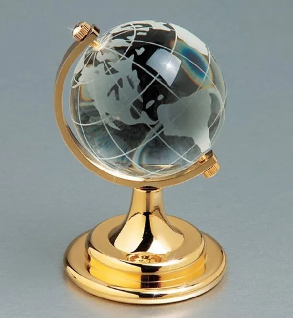 Feng_Shui_Crystal_Globe_With_Golden_Stand_For_Good_Luck