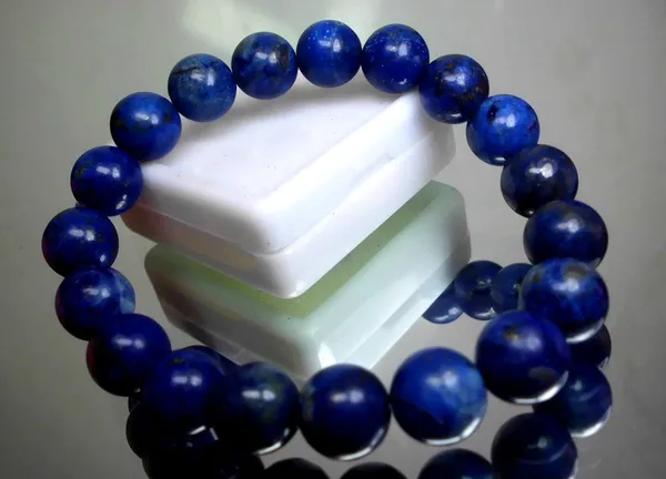 Natural_Lapis_Lazuli_Gemstone_Bracelet