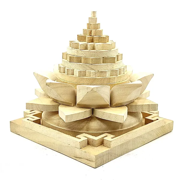 Meru_Shriparni_Lotus_(Kamal)_Shri_Yantra_With_Acrylic_Box