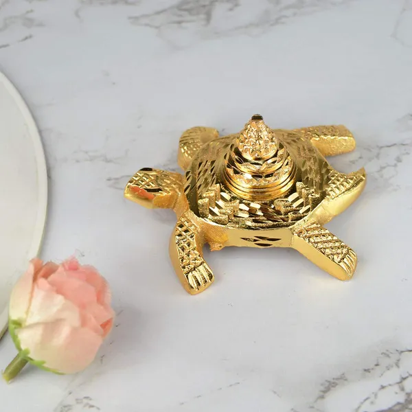 Shree_Yantra_On_Tortoise_/_Kurma_Sumeru_Shree_Yantra_/_Kacchua_Turtle_Shree_Yantra_For_Good_Luck_And_Prosperity_(Color_:_Golden)