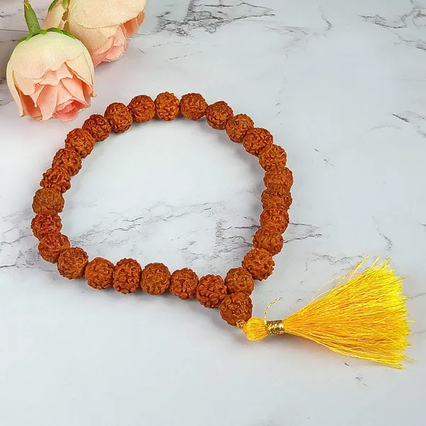 Natural_Rudraksha_Bracelet_8_Mm_Bead_For_Unisex_(Colour_:_Brown)