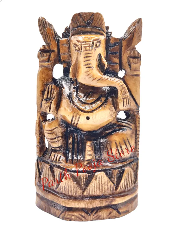 Shriparni_Wooden_Ganesh_Statue
