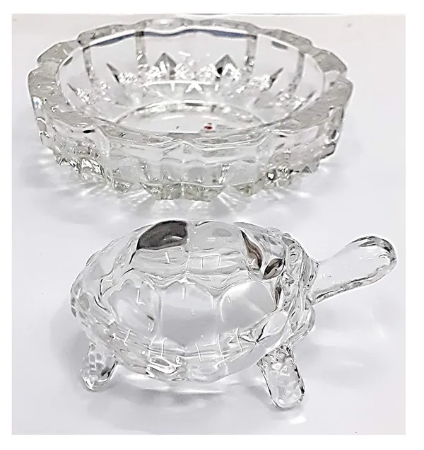 Kachua_Plate_Glass_Crystal_Turtle_Tortoise_With_Plate_For_Feng_Shui_And_Vastu_Best_Gift_For_Good_Luck_Original_(Glass_Crystal)