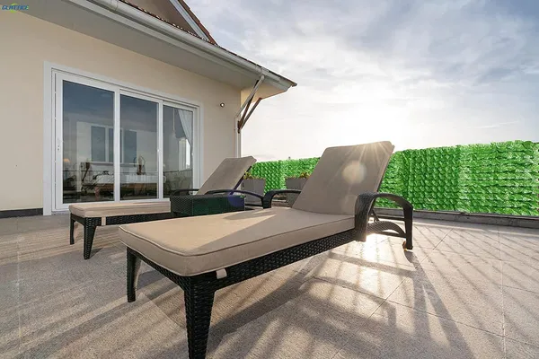 Green_UV_Protected_Artificial_Grass_Fence_Trellis_With_Leaves_For_Garden,_Balcony_|_3_X_1_Mtr