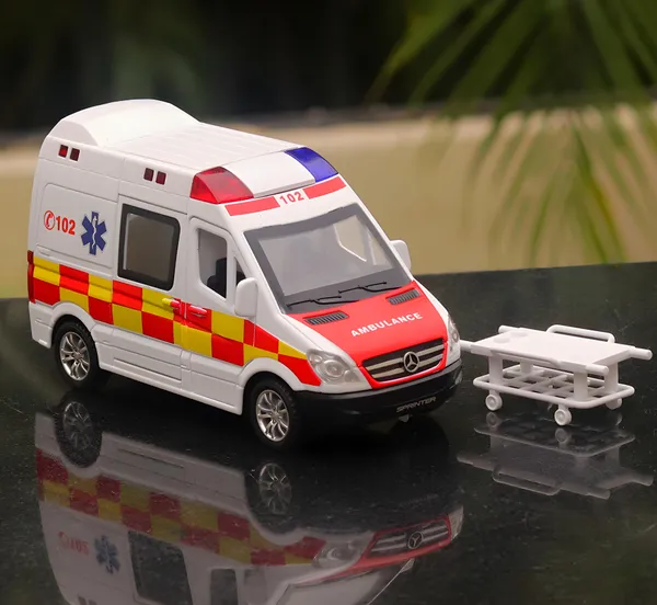 1:32_Scale_Die-Cast_Mercedess_Ambulance_Emergency_Rescue_Toy,_Light_and_Siren_Sound_Effects,_Pull-Back_Action,_Openable_Doors_and_Rear_Hatch_for_Kids