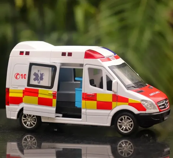1:32_Scale_Die-Cast_Mercedess_Ambulance_Emergency_Rescue_Toy,_Light_and_Siren_Sound_Effects,_Pull-Back_Action,_Openable_Doors_and_Rear_Hatch_for_Kids