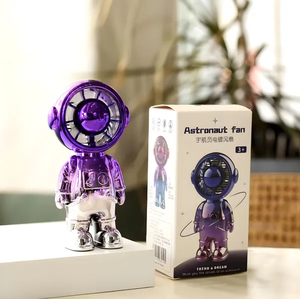 Toybot_Astronaut_Shape_Powerful_Mini_USB_Rechargeable_Hand_Fan_With_3_Speed_Modes