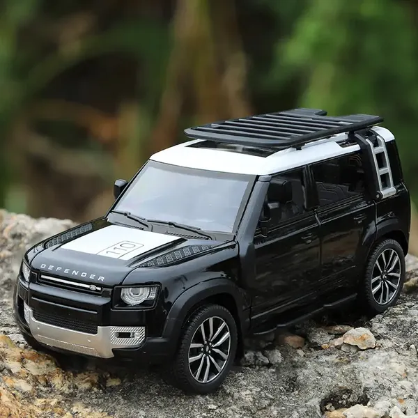 1:32_Scale_Land_Rover_Black_Defender_Model_Car_-_Exclusive_Alloy_Metal_Pullback__toys_with_Openable_Doors,_Lights,_and_Music